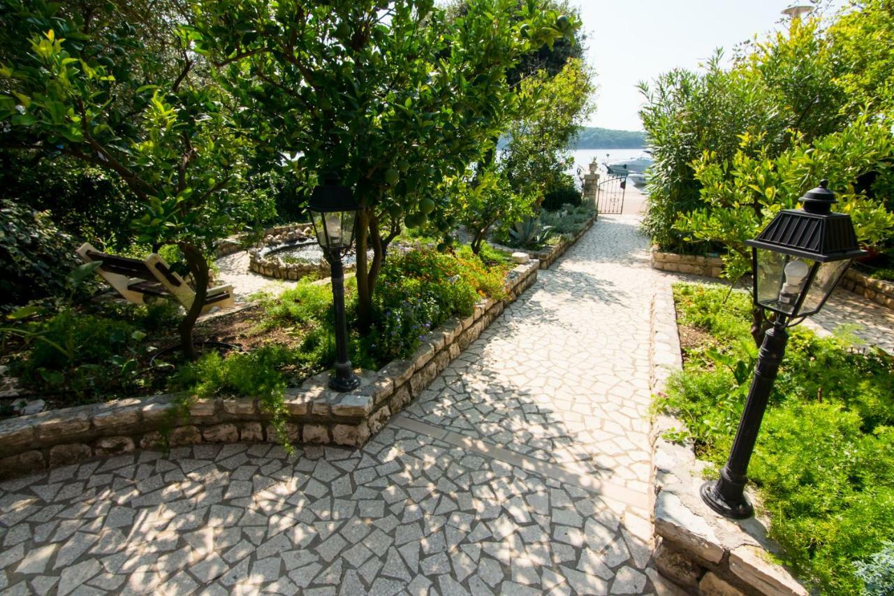 Apartments Picolo Paradiso Miljenko Debelic Barbat na Rabu Zewnętrze zdjęcie