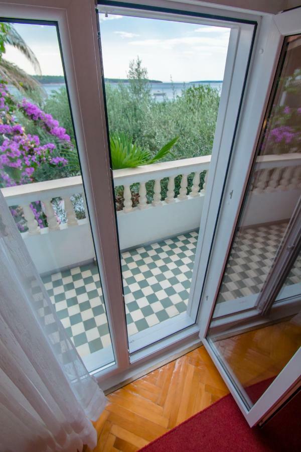Apartments Picolo Paradiso Miljenko Debelic Barbat na Rabu Zewnętrze zdjęcie